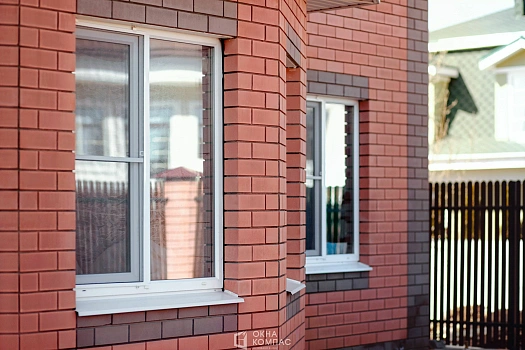 Остекление двухэтажного дома на 19 окон фото