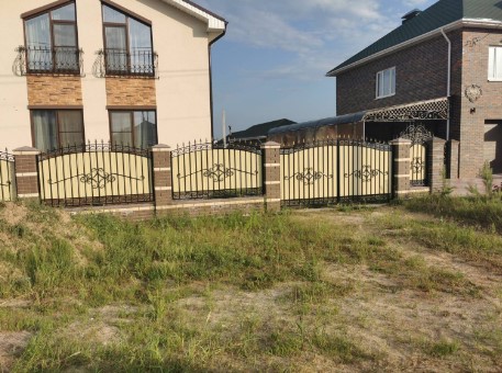 Завершили установку кованых ворот в коттедж в Нижегородской области фото